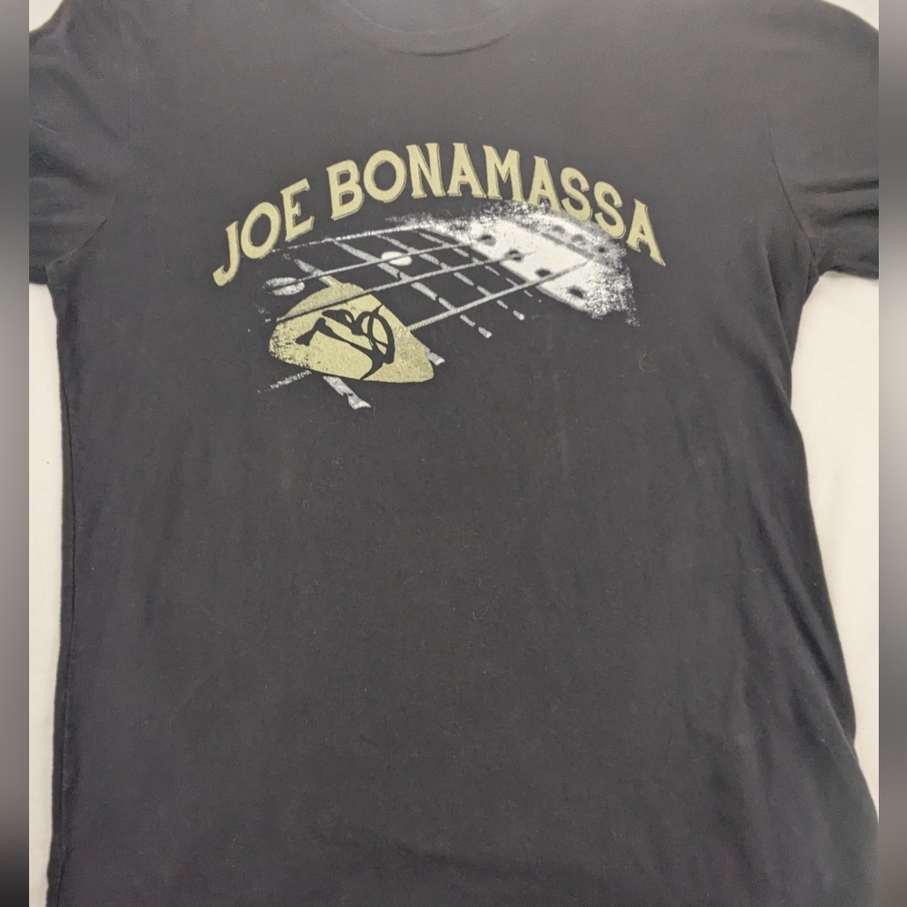 Joe Bonamassa Men's Long Sleeve Concert Tee Featuring Guitar Frets Graphic Large